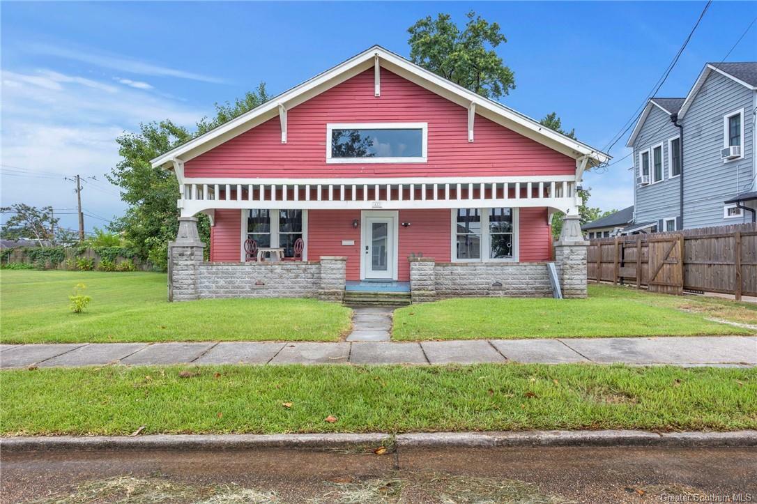 Property Photo: 422 Peake Street LA 70601