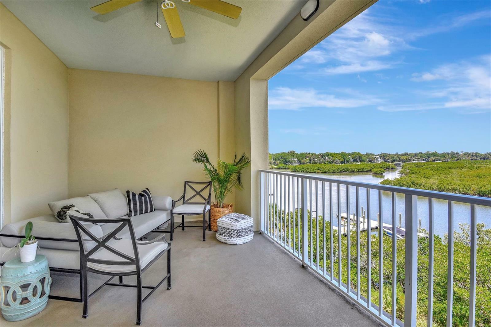 Property Photo:  5 Riverwalk Drive 406  FL 32169 