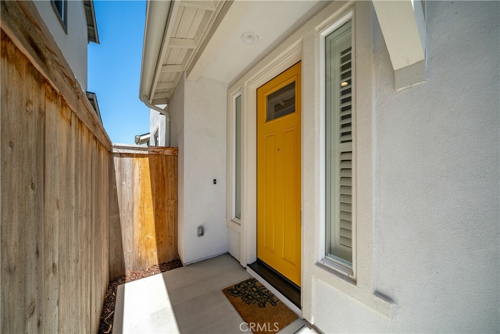 Property Photo:  1824 Homestead Place  CA 93405 