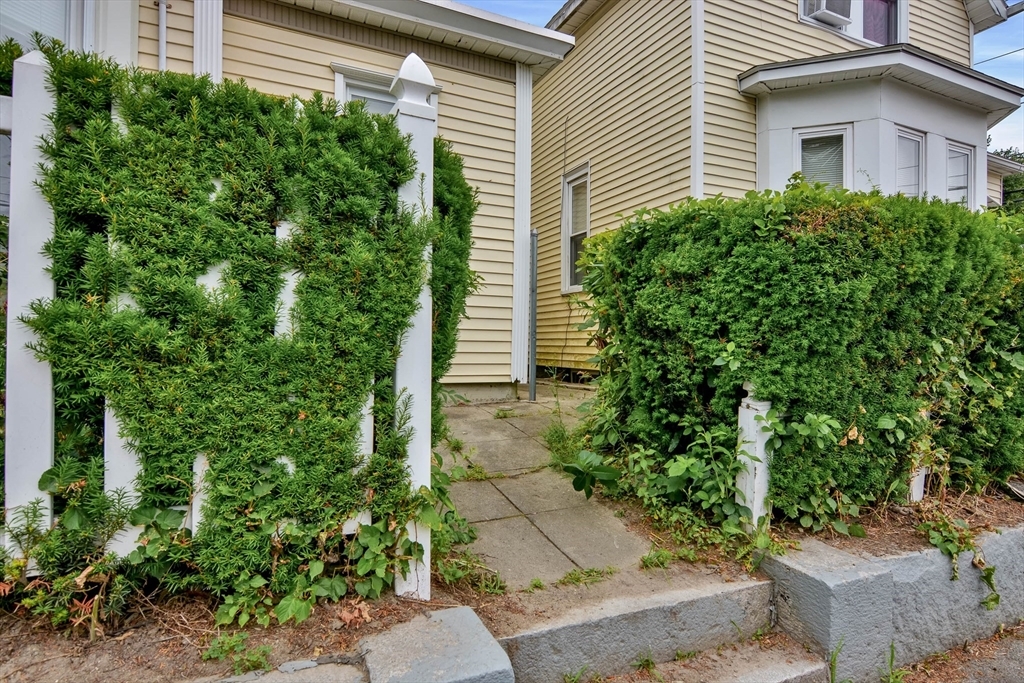 Property Photo:  39 E Haverhill St  MA 01841 