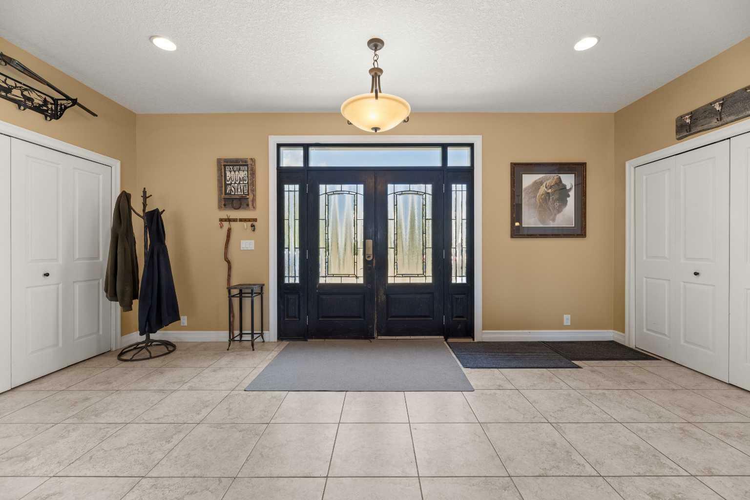 Photo de la propriété:  28537 334 Township  AB T4H 4B1 