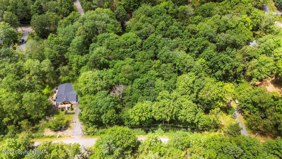 Property Photo: Mahoning 10 Drive PA 18347