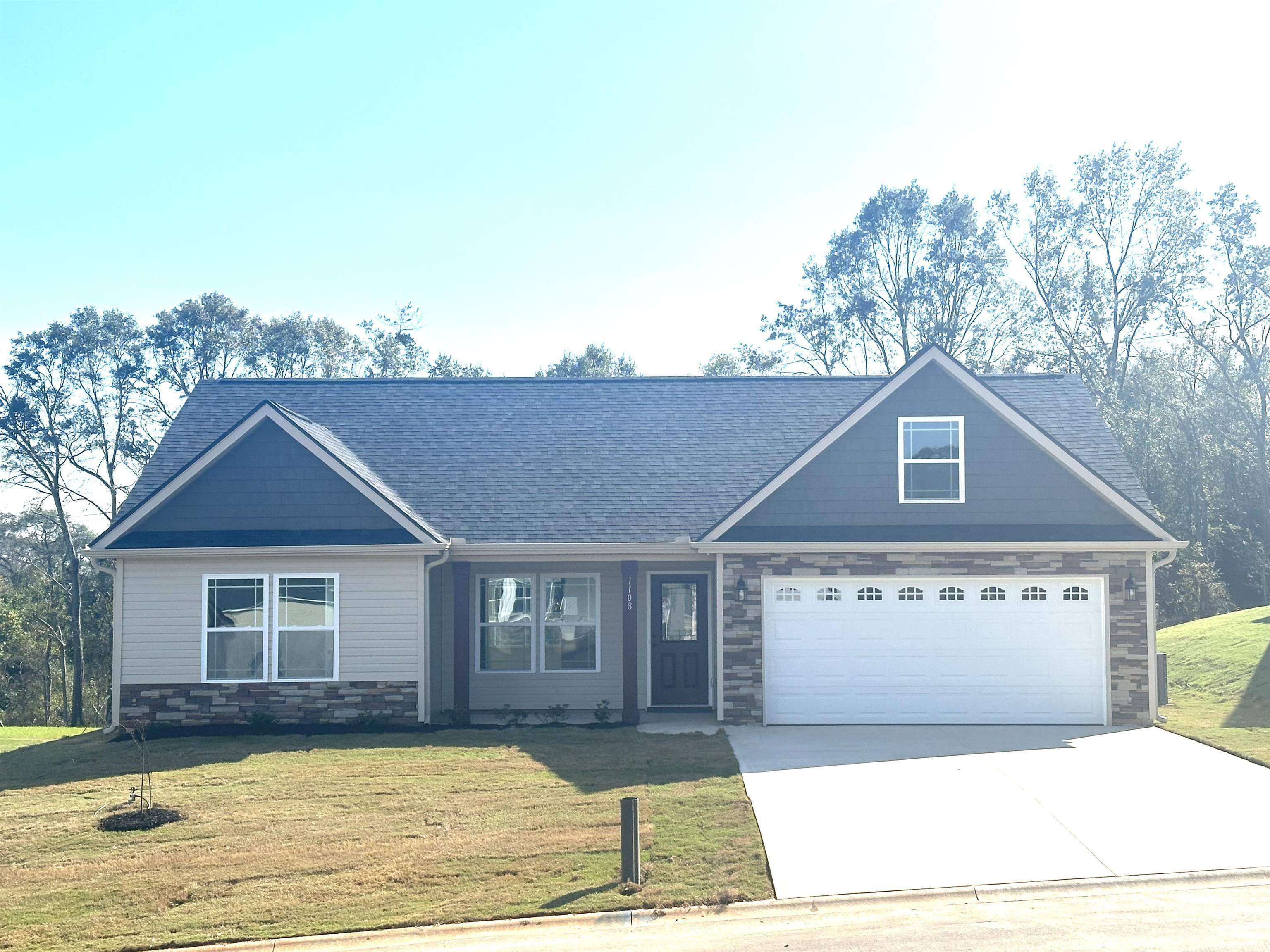 Property Photo:  1108 New Basin Drive  SC 29349 