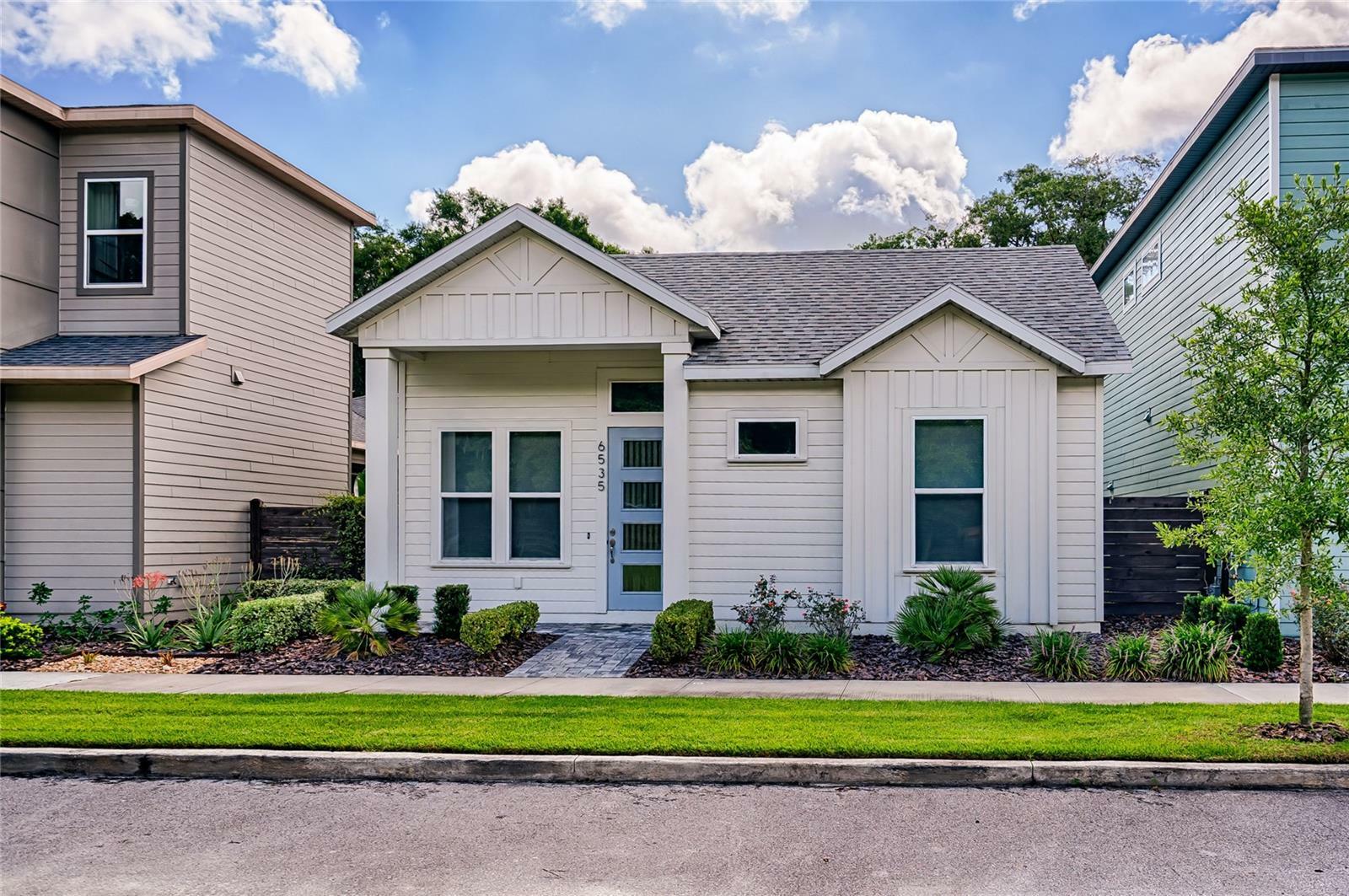 Property Photo: 6535 SW 77th Drive FL 32608