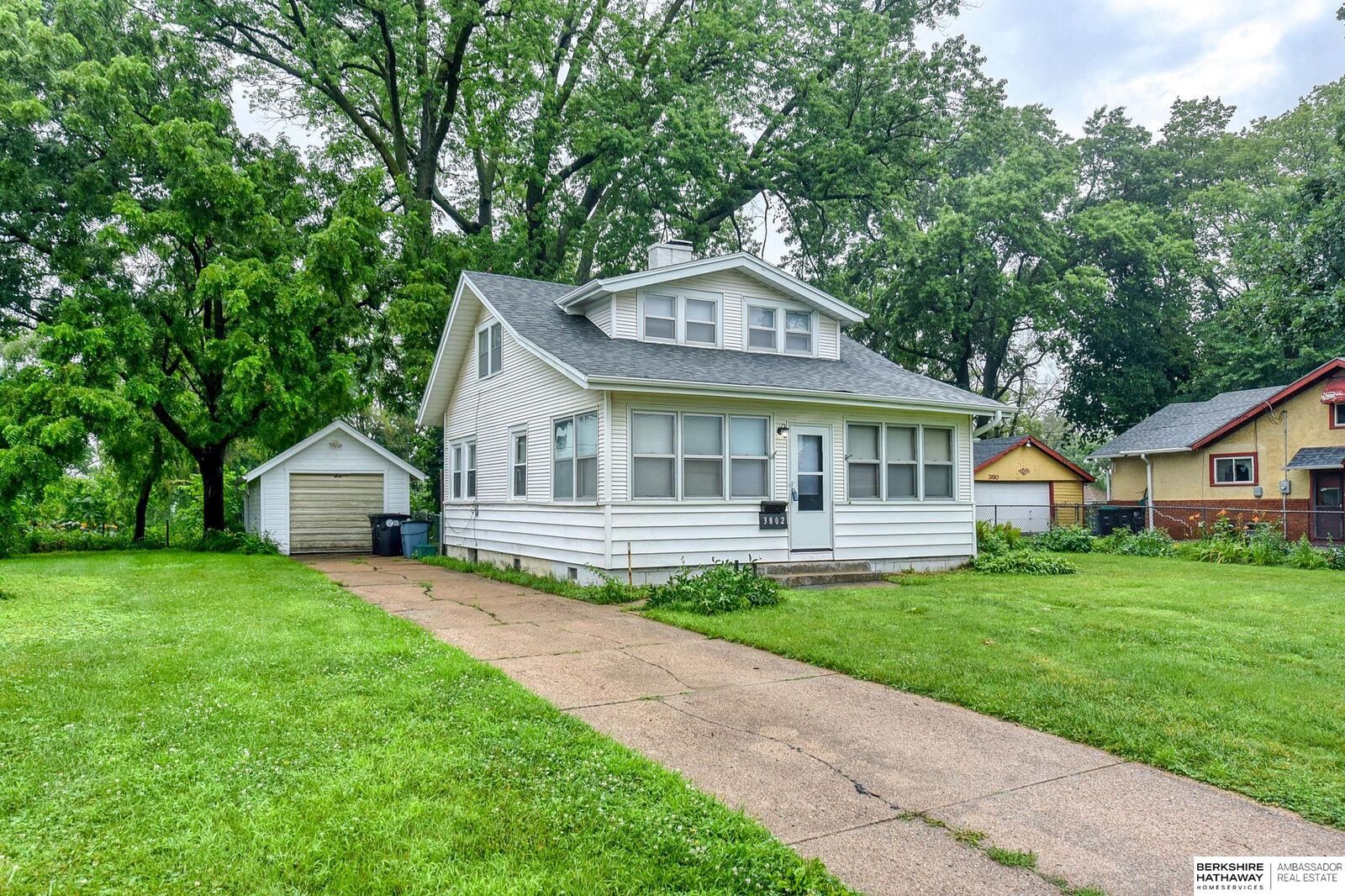 Property Photo: 3802 N 53rd Street NE 68104