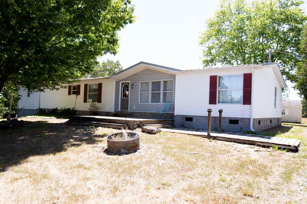 Property Photo:  484 Old Oak Rd  VA 23960 