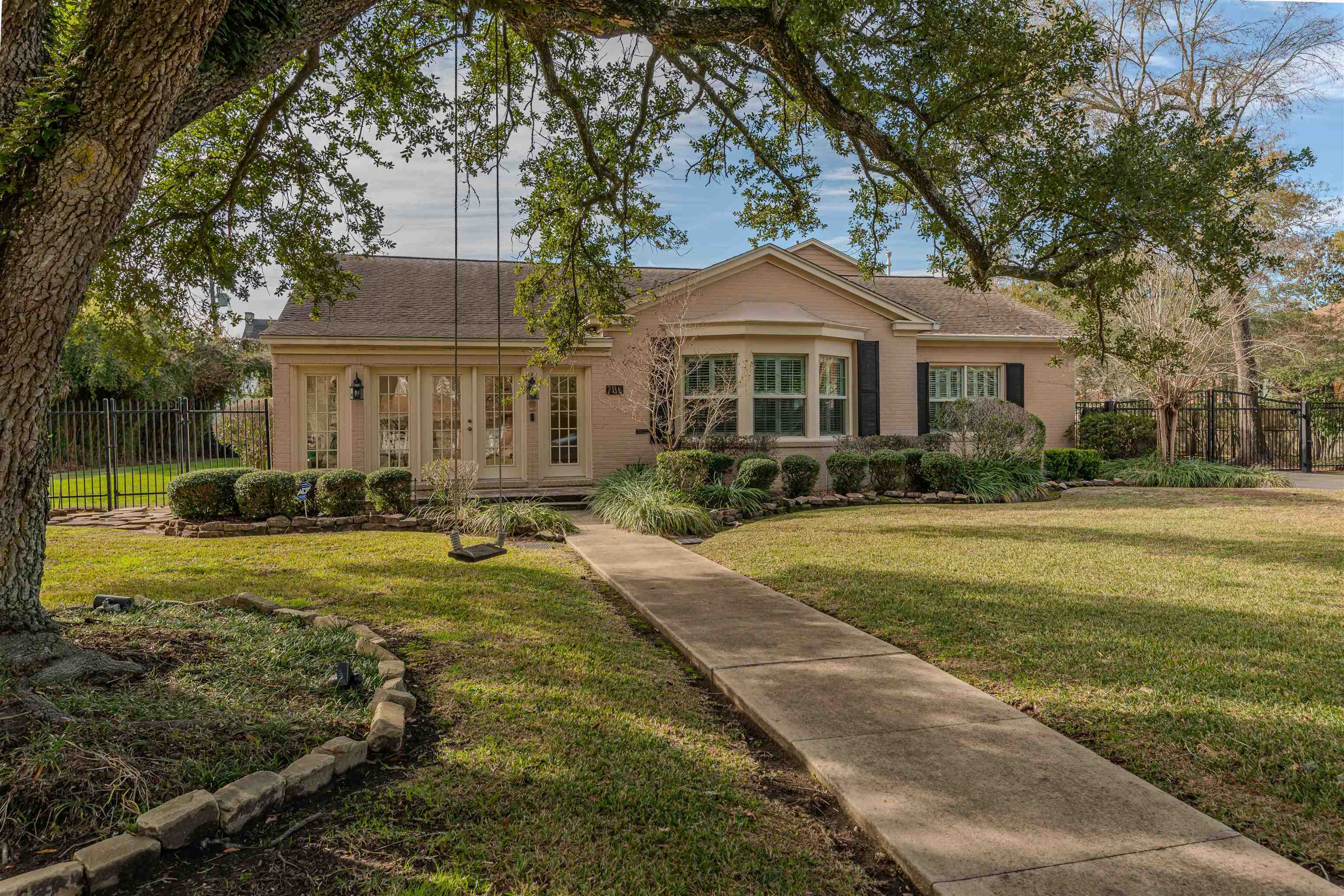 Property Photo:  755 21st St.  TX 77706 