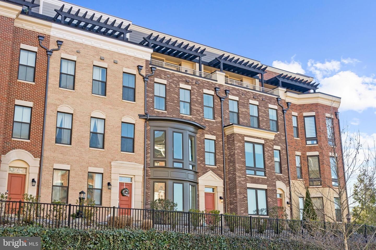 Property Photo: 504 Riversail Lane MD 20745