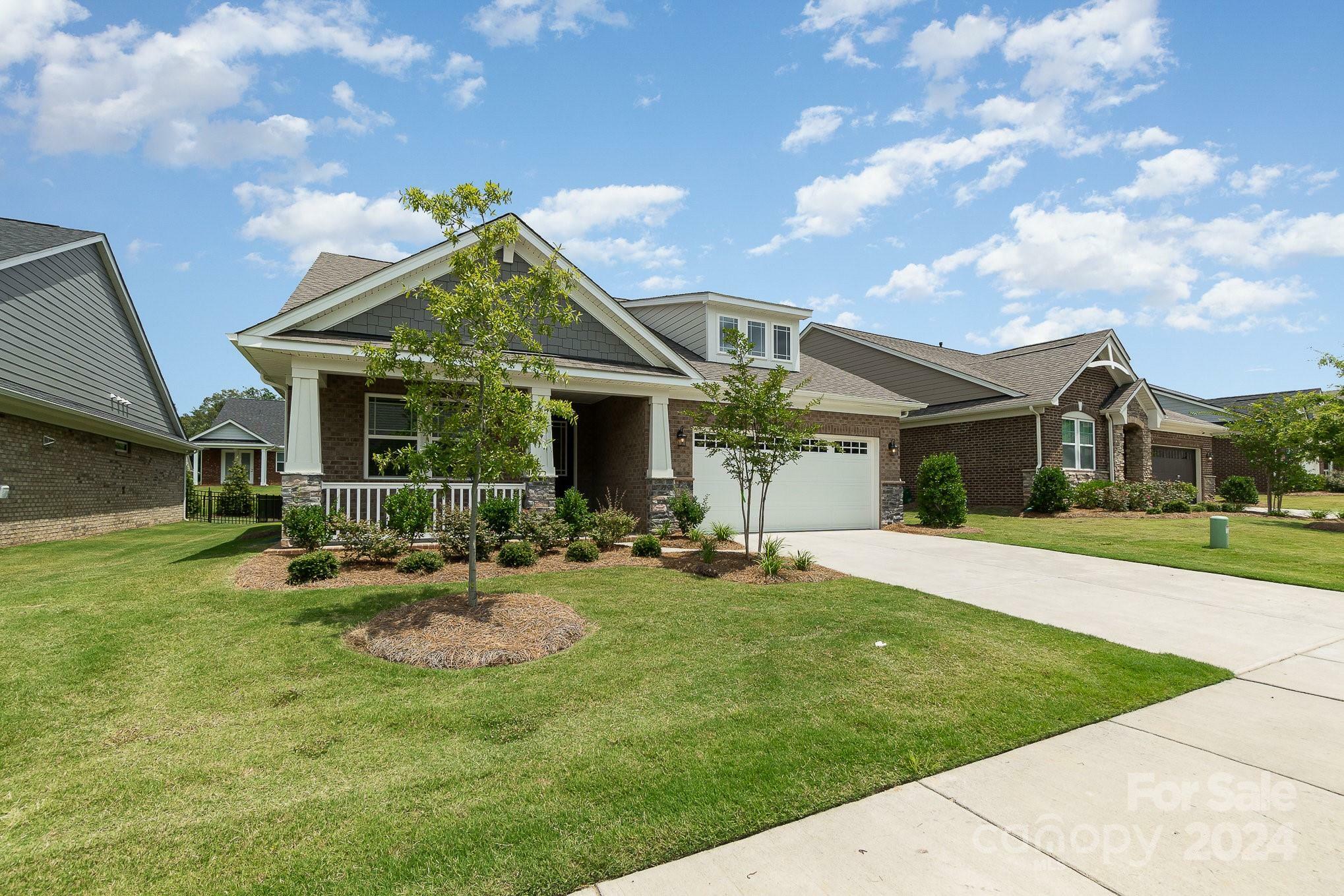 Property Photo:  3310 Marchers Trace Drive  NC 28227 