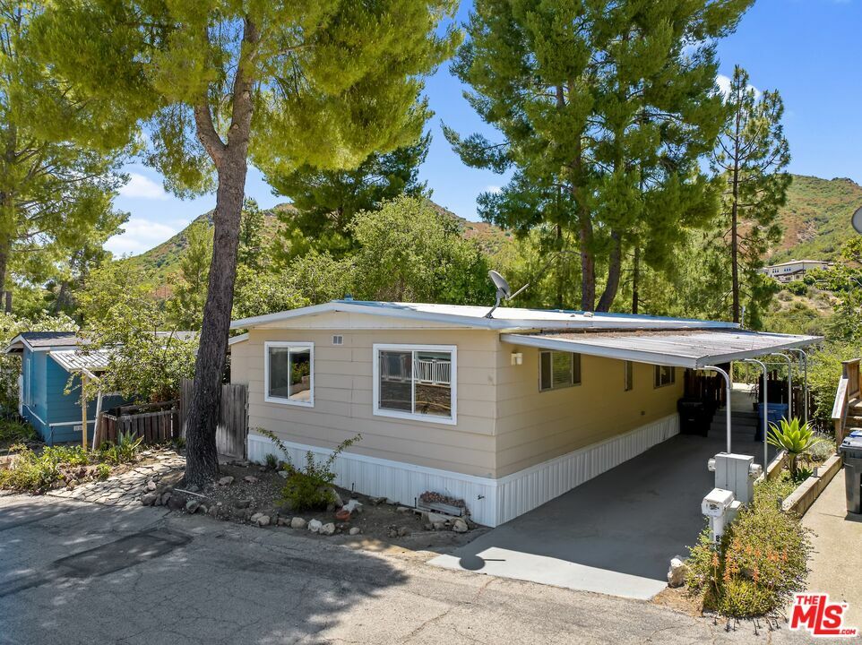 Property Photo:  30473  Mulholland Hwy #86  CA 91301 