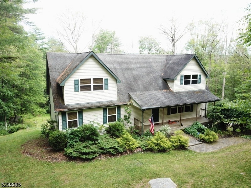 Property Photo:  27 Red Hill Rd  NJ 07827 