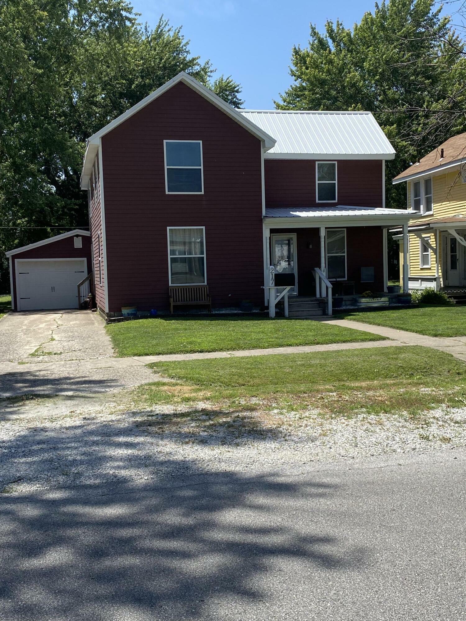 Property Photo:  217 S Allen Street  MO 65240 