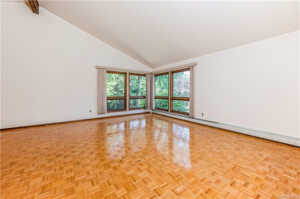 Property Photo:  19 Tarry Hill Drive  NY 10956 