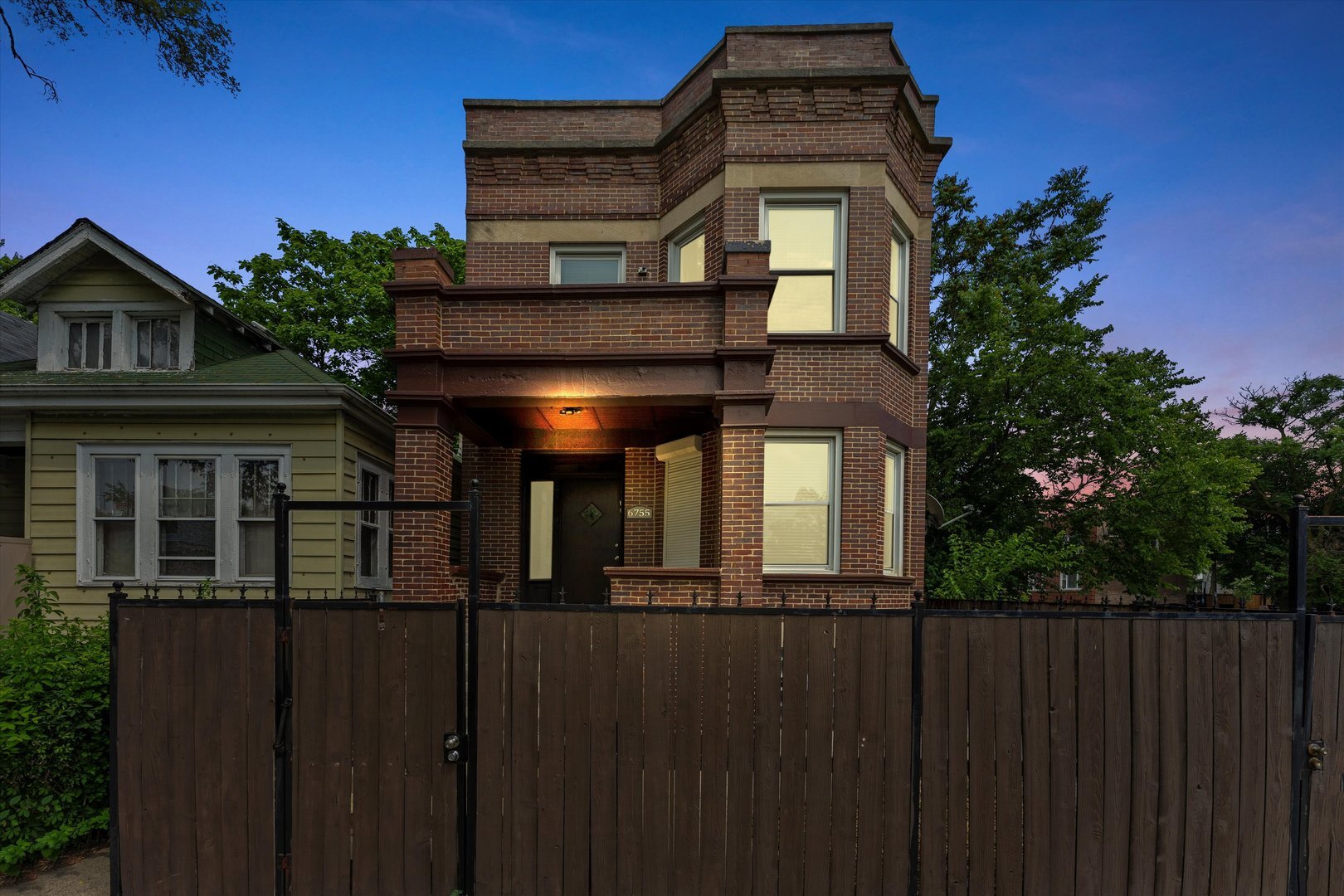 Property Photo: 6755 S Laflin Street IL 60636