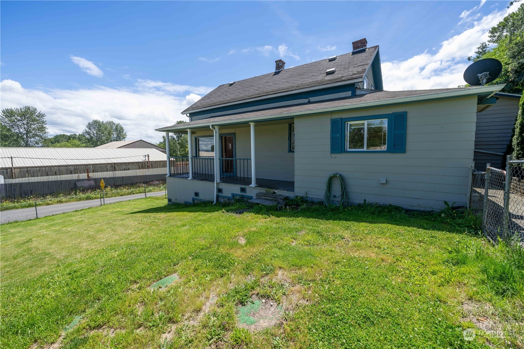 Property Photo:  5604 S 1st Avenue A&B  WA 98203 