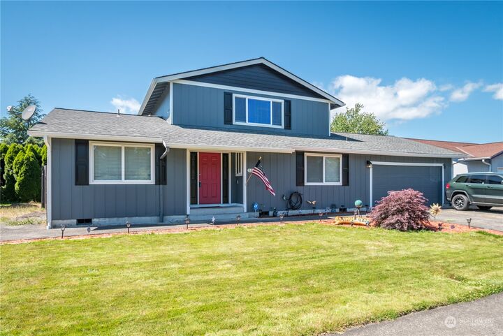 Property Photo: 2317 42nd Avenue WA 98632