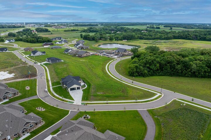 Property Photo:  1011 Saba Boulevard  MN 56001 