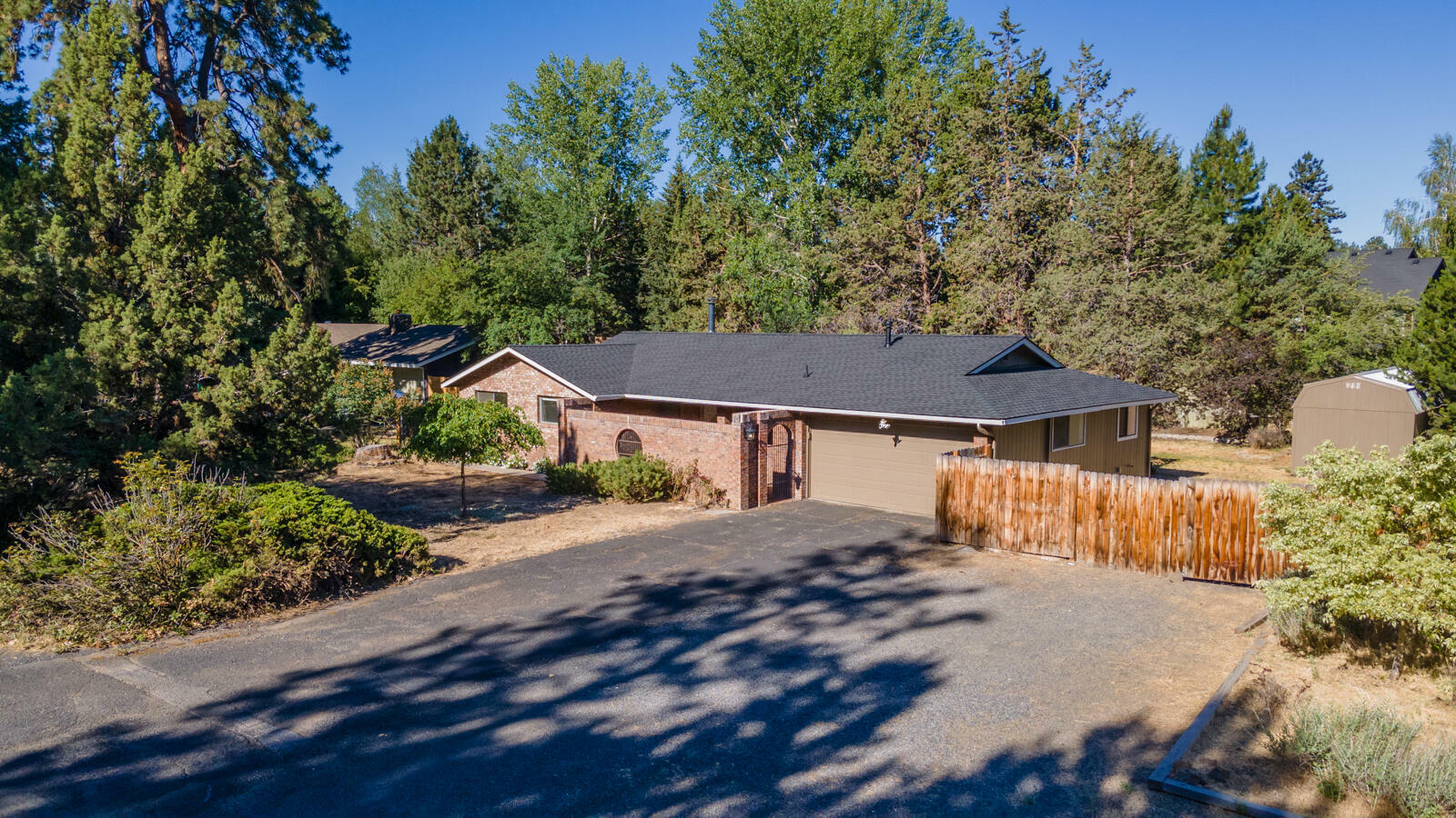 Property Photo: 61687 SE Fargo Lane OR 97702