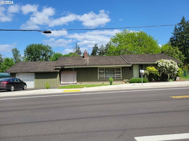 Property Photo:  12970 SW 121st Ave  OR 97223 