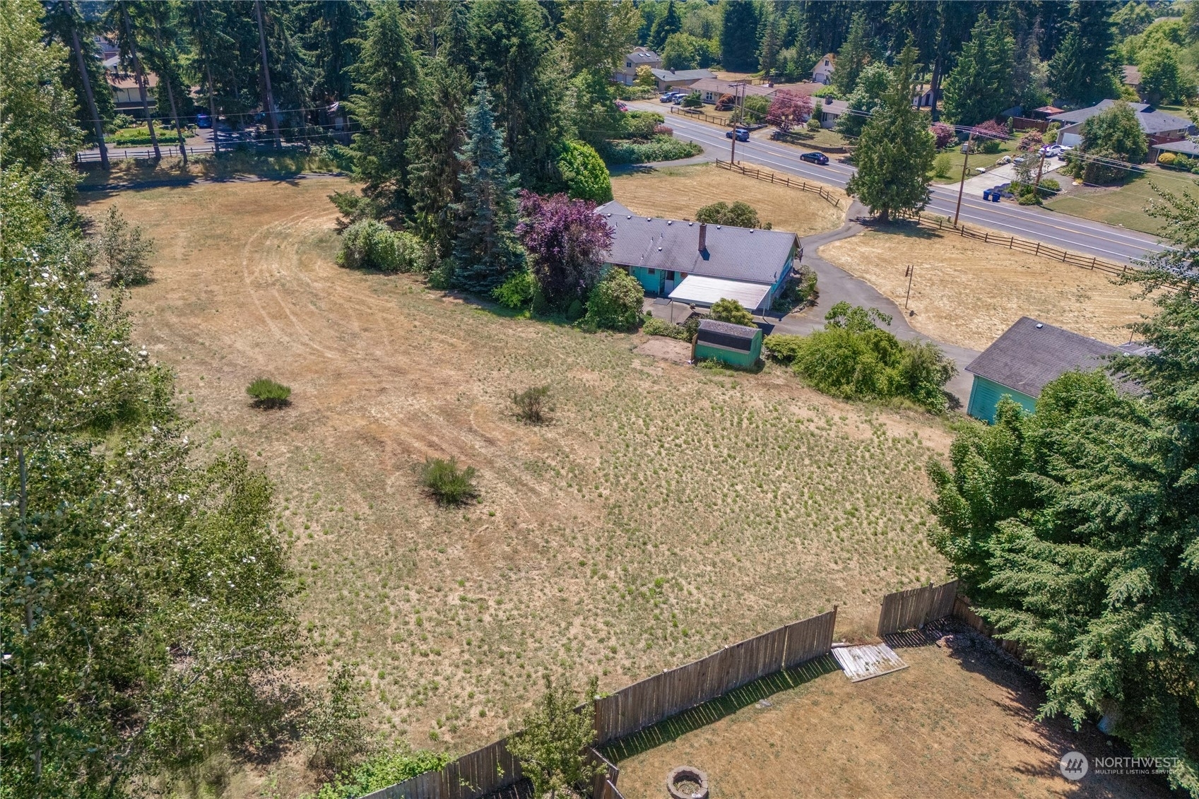 Property Photo:  11815 110th Avenue E  WA 98374 