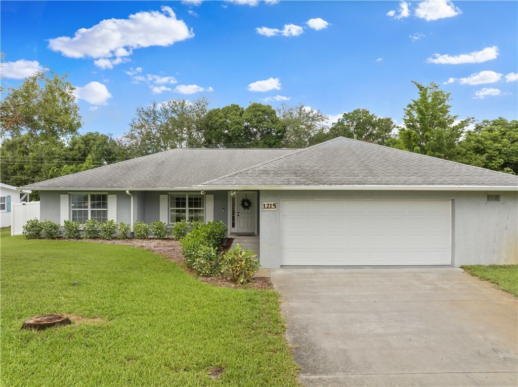 Property Photo:  1215 29th Avenue  FL 32960 