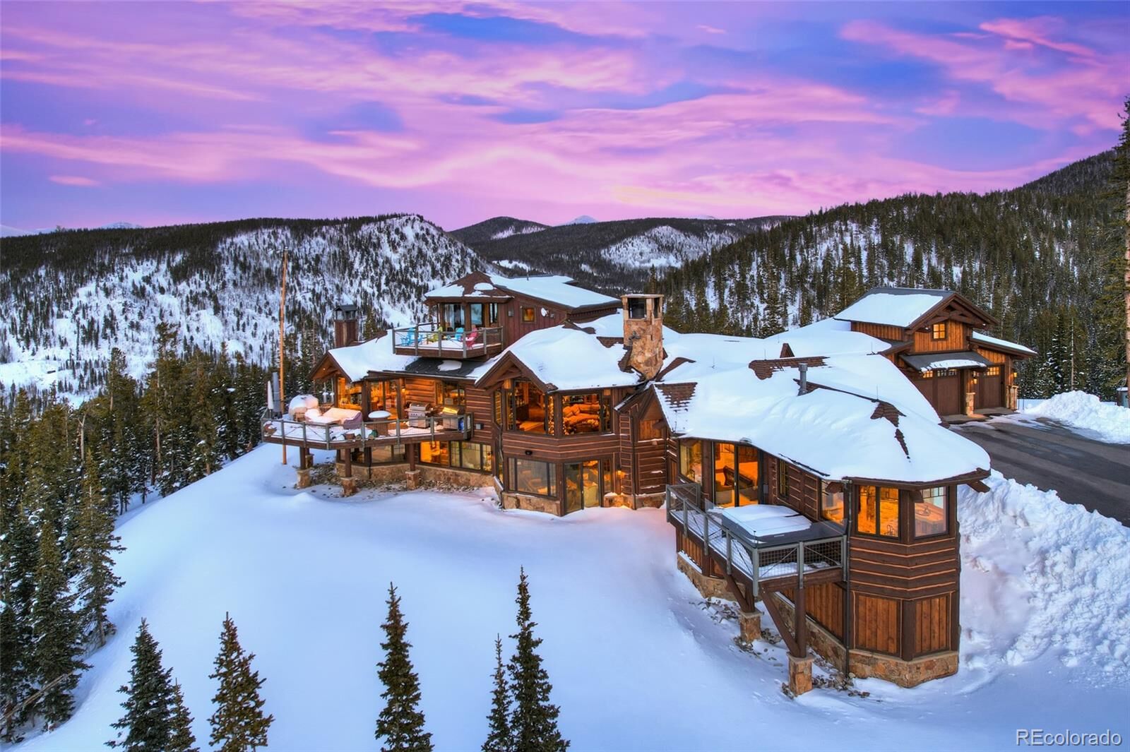 Property Photo:  300 Little Sallie Barber Trail  CO 80424 
