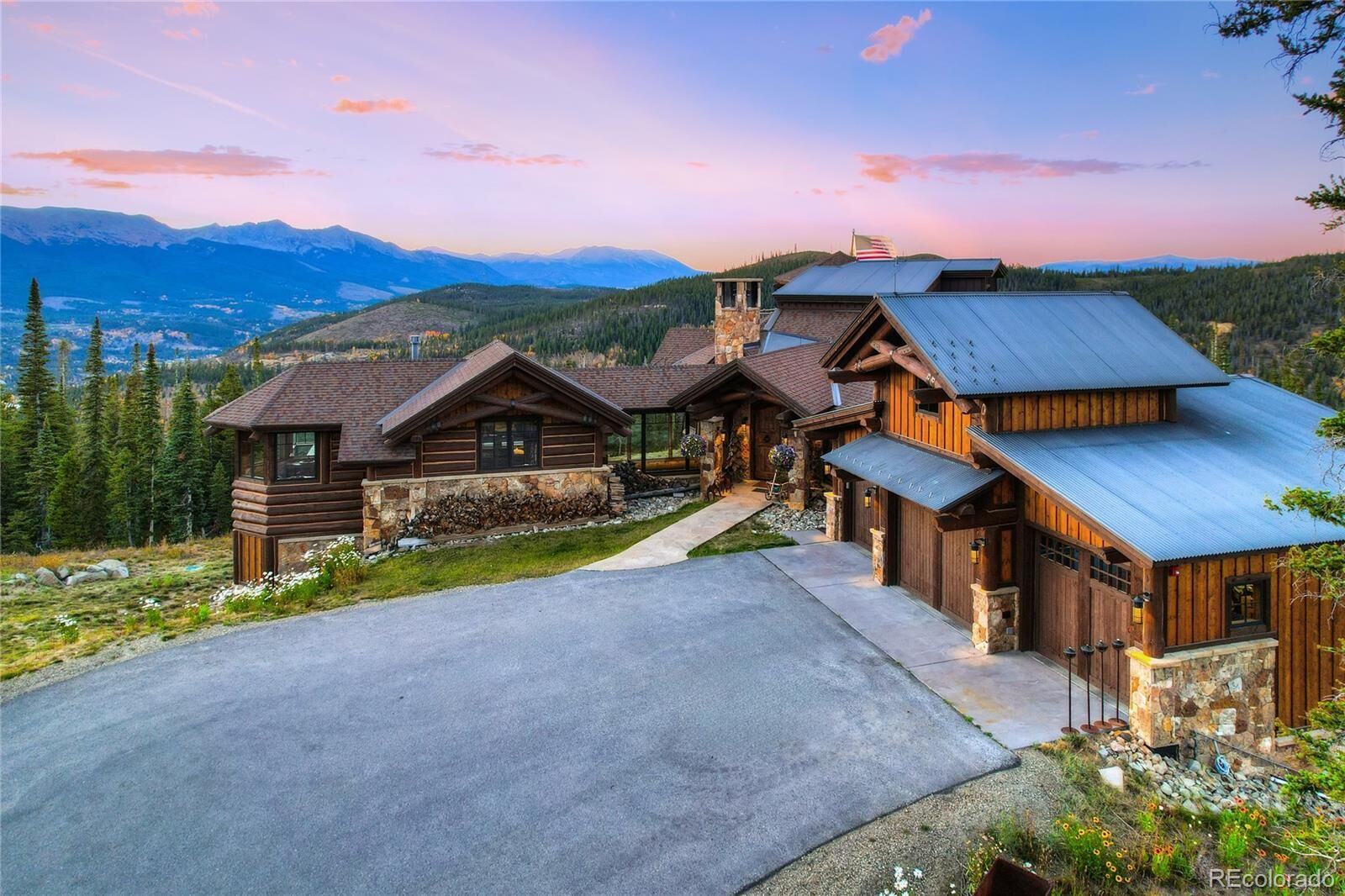 Property Photo: 300 Little Sallie Barber Trail CO 80424