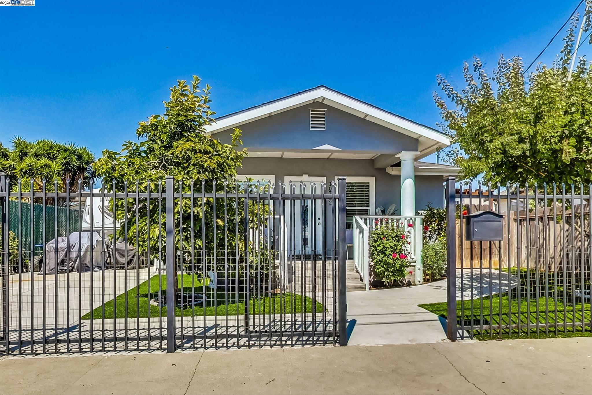 Property Photo:  10722 Pippin St  CA 94603 