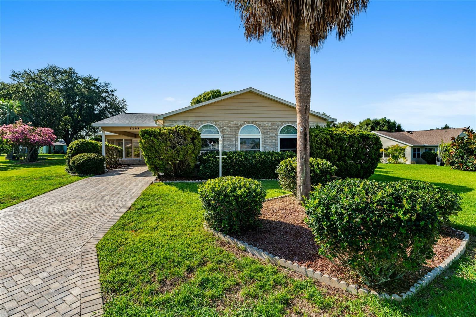 Property Photo:  1204 Maria Court  FL 32159 