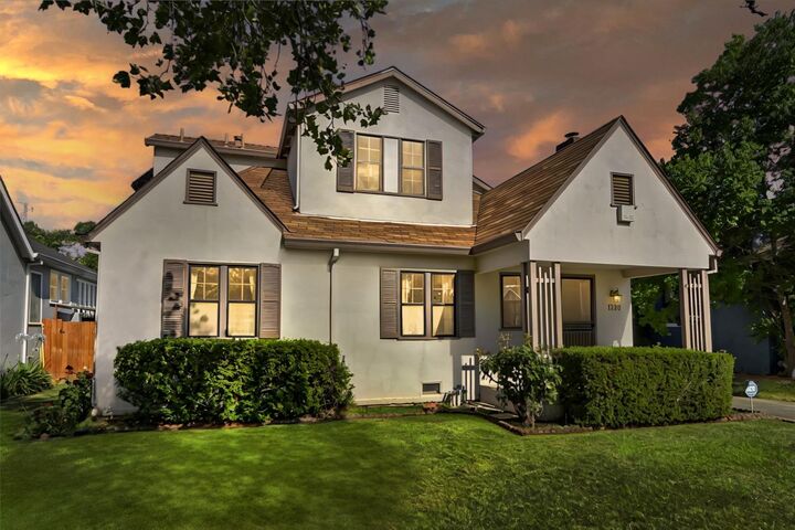 1306 36th Street  Sacramento CA 95816 photo