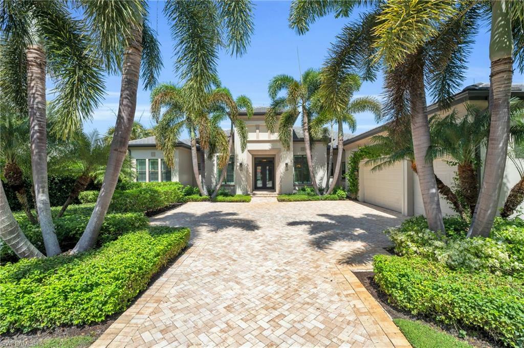 Property Photo:  28112 Serata Ct  FL 34110 