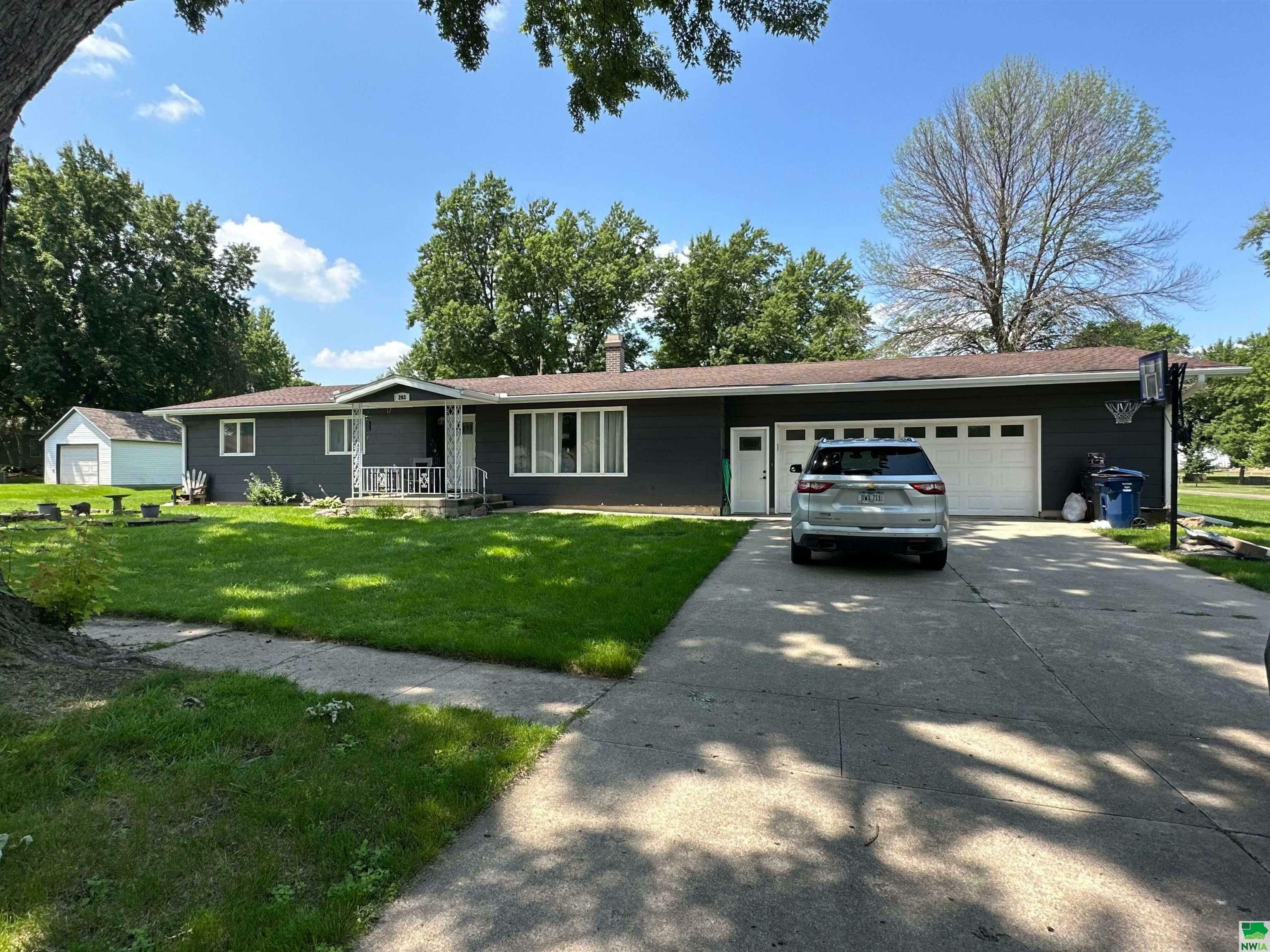 Property Photo:  203 S Morse Ave.  IA 51009 