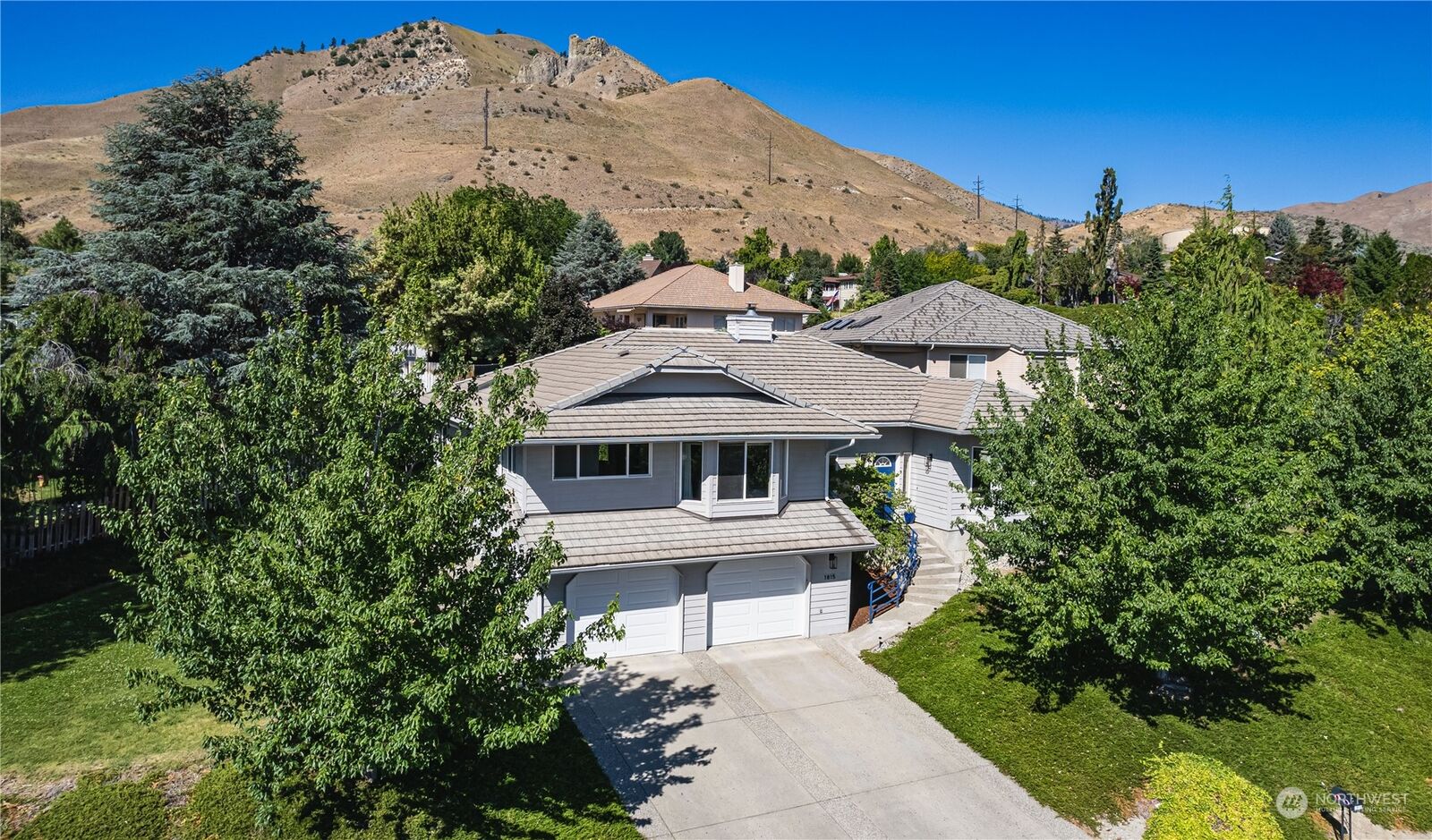 Property Photo: 1815 Rocklund Drive WA 98801