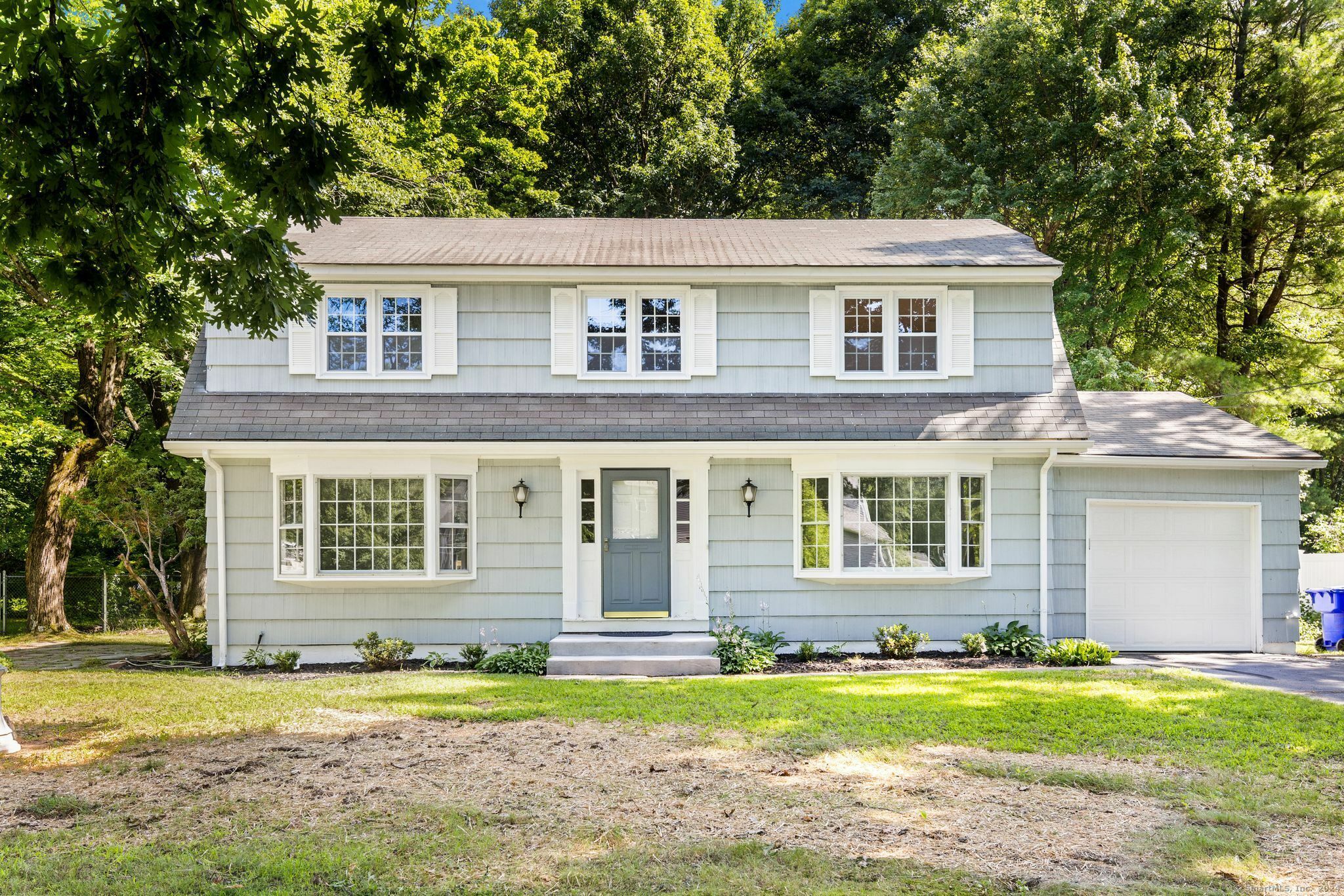 Property Photo:  737 Burnham Street  CT 06108 