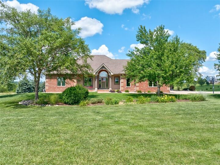 8677 Hoover Trail  Indianola IA 50125 photo