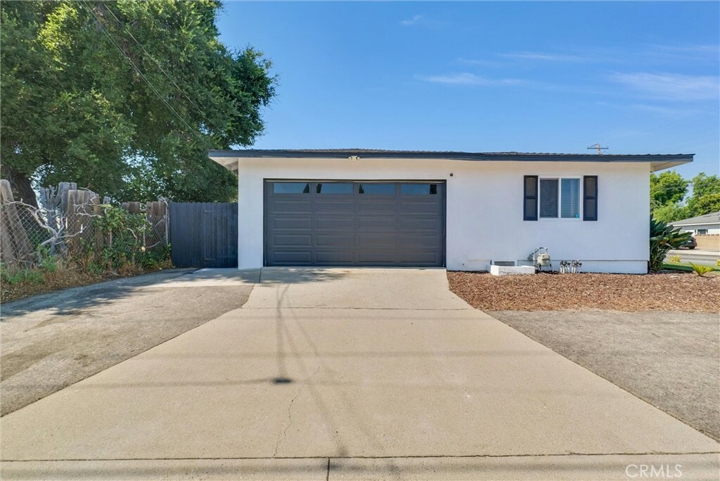 Property Photo:  1107 N San Antonio Avenue  CA 91762 