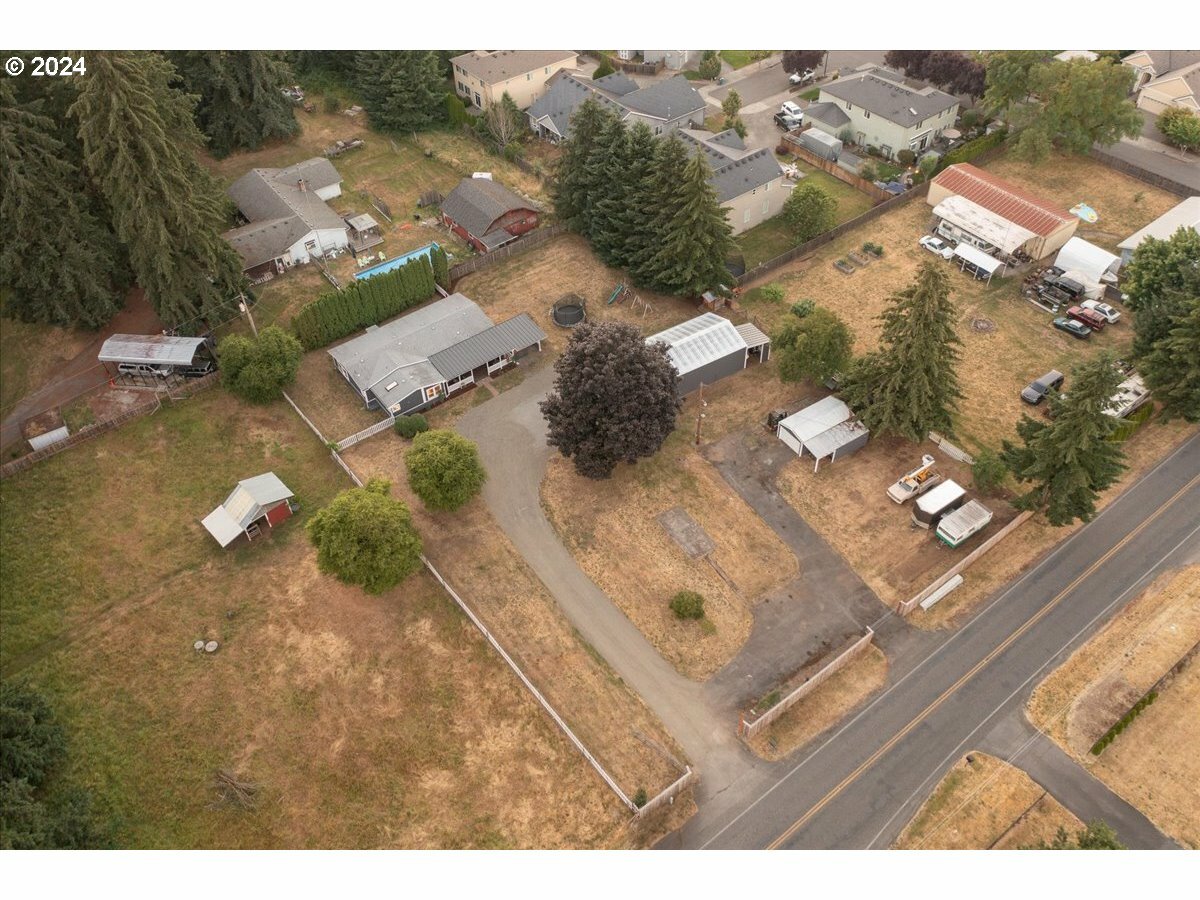 Property Photo:  10004 NE 152nd Ave  WA 98682 