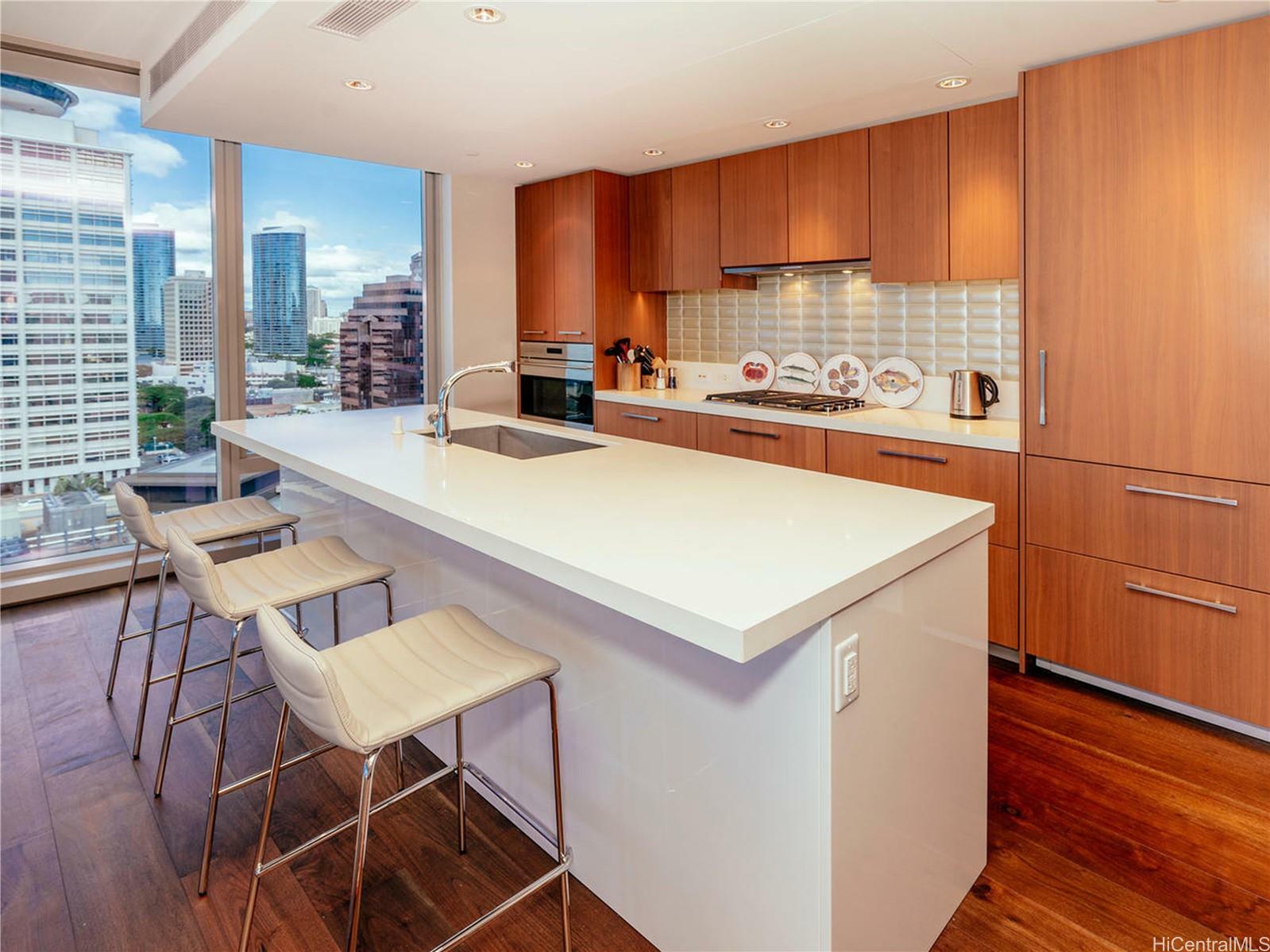 Property Photo:  1555 Kapiolani Boulevard 1307  HI 96814 