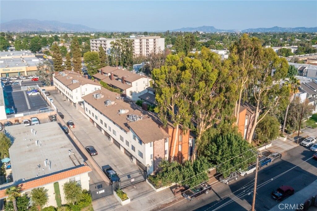 Property Photo: 9039 Van Nuys Boulevard 205 CA 91402