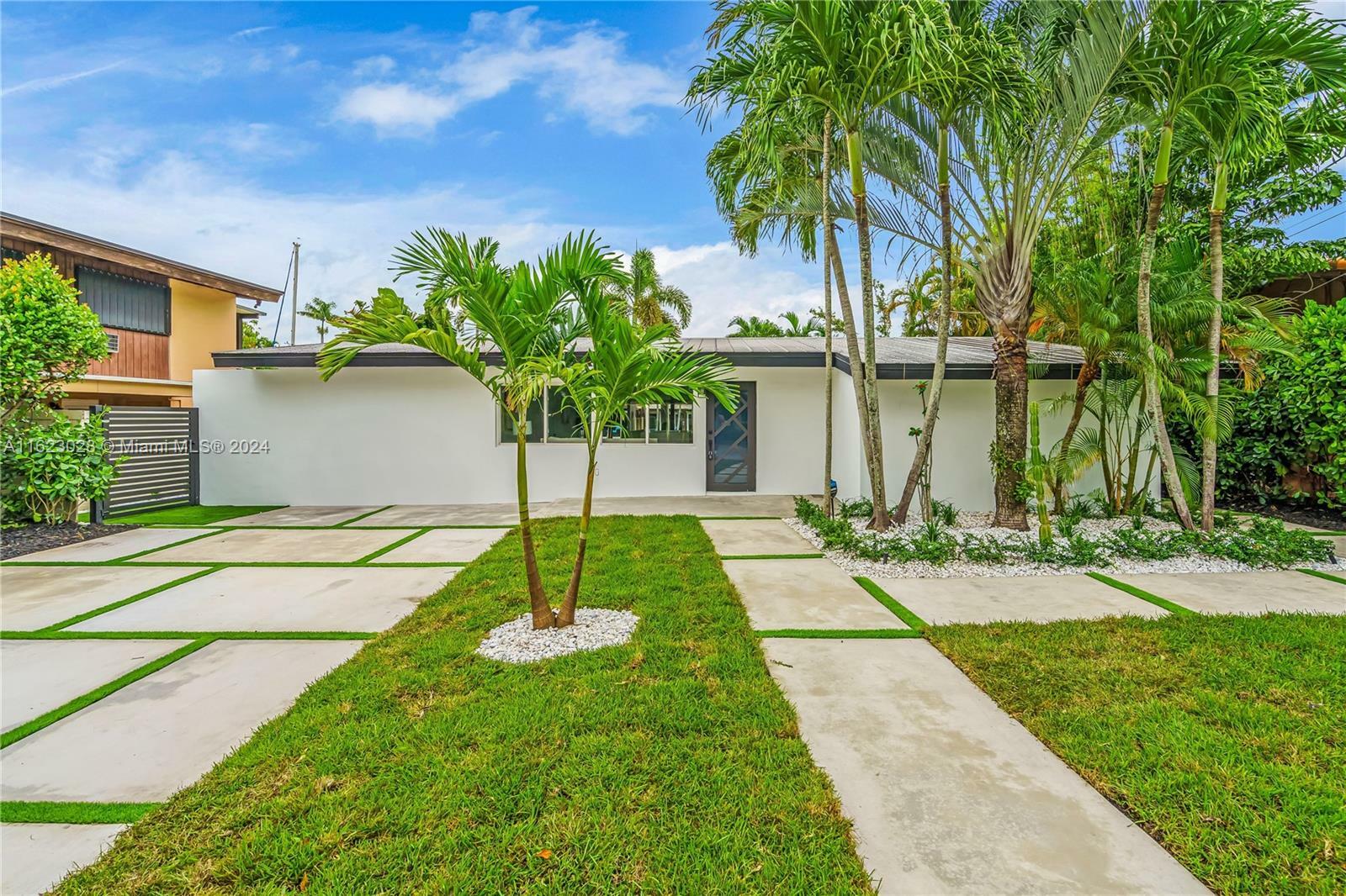 Property Photo:  2524 Sugarloaf Ln  FL 33312 