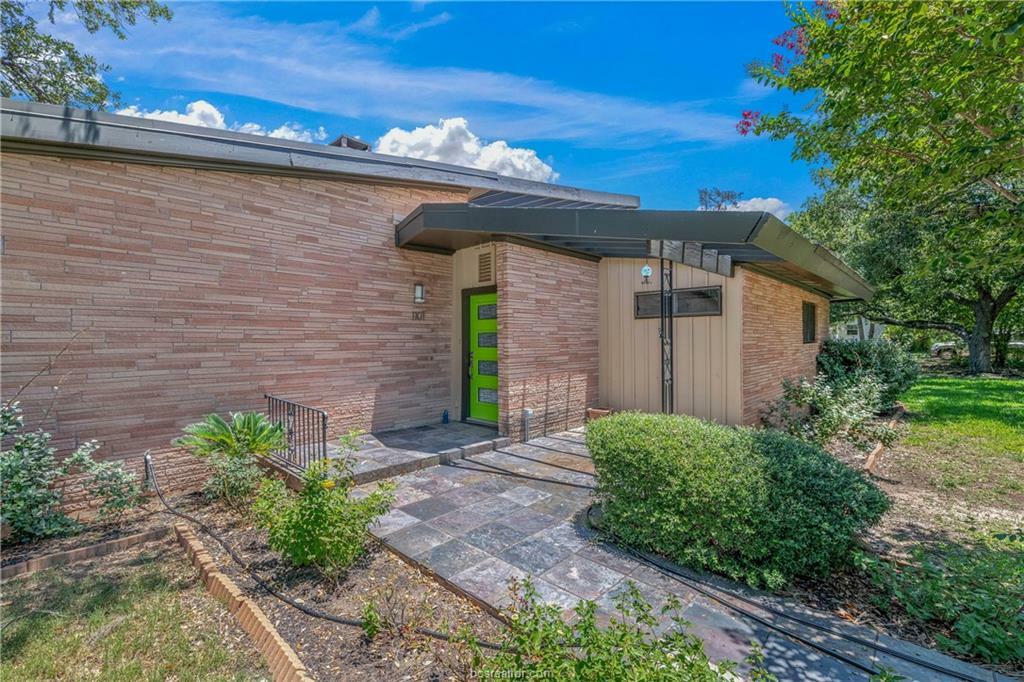 Property Photo:  1101 Walton Drive  TX 77840 