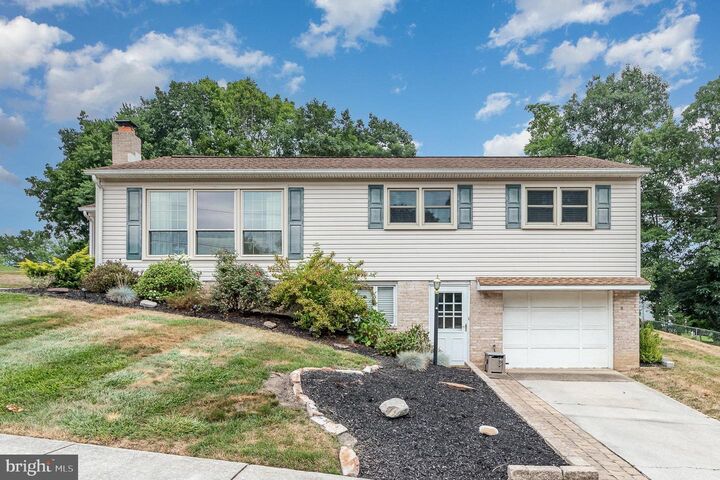 1251 Barley Corn Square  Harrisburg PA 17112 photo