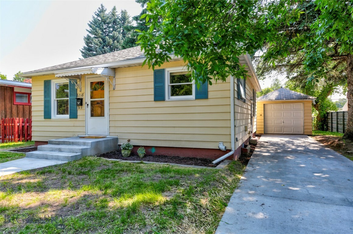 1218 S Grand Avenue  Bozeman MT 59715 photo