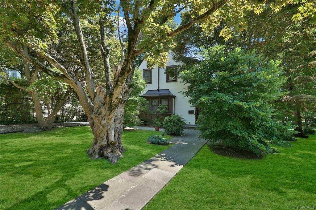 Property Photo:  166 Moorland Drive  NY 10583 