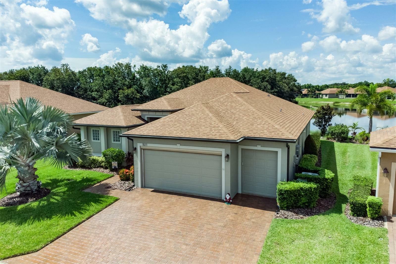 Property Photo:  1511 Riviera Court  FL 33884 