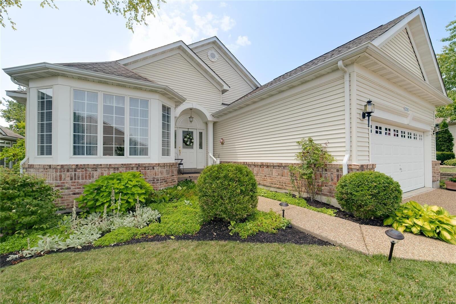 Property Photo:  2050 Hawks Landing Drive  MO 63367