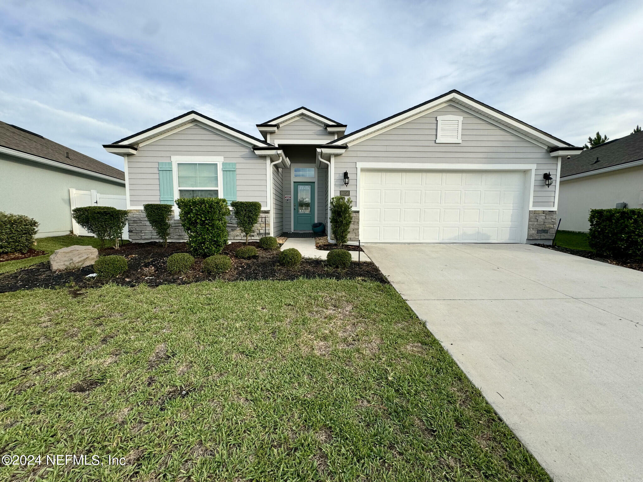 Property Photo:  8056 Island Fox Road  FL 32222 