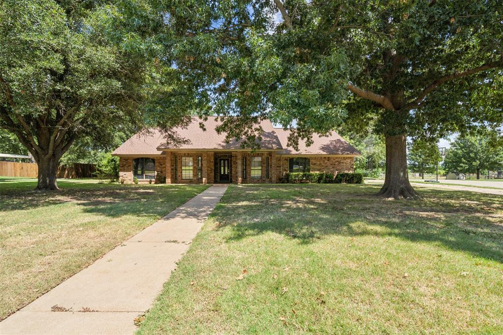 105 Tanglewood Circle  Stephenville TX 76401 photo