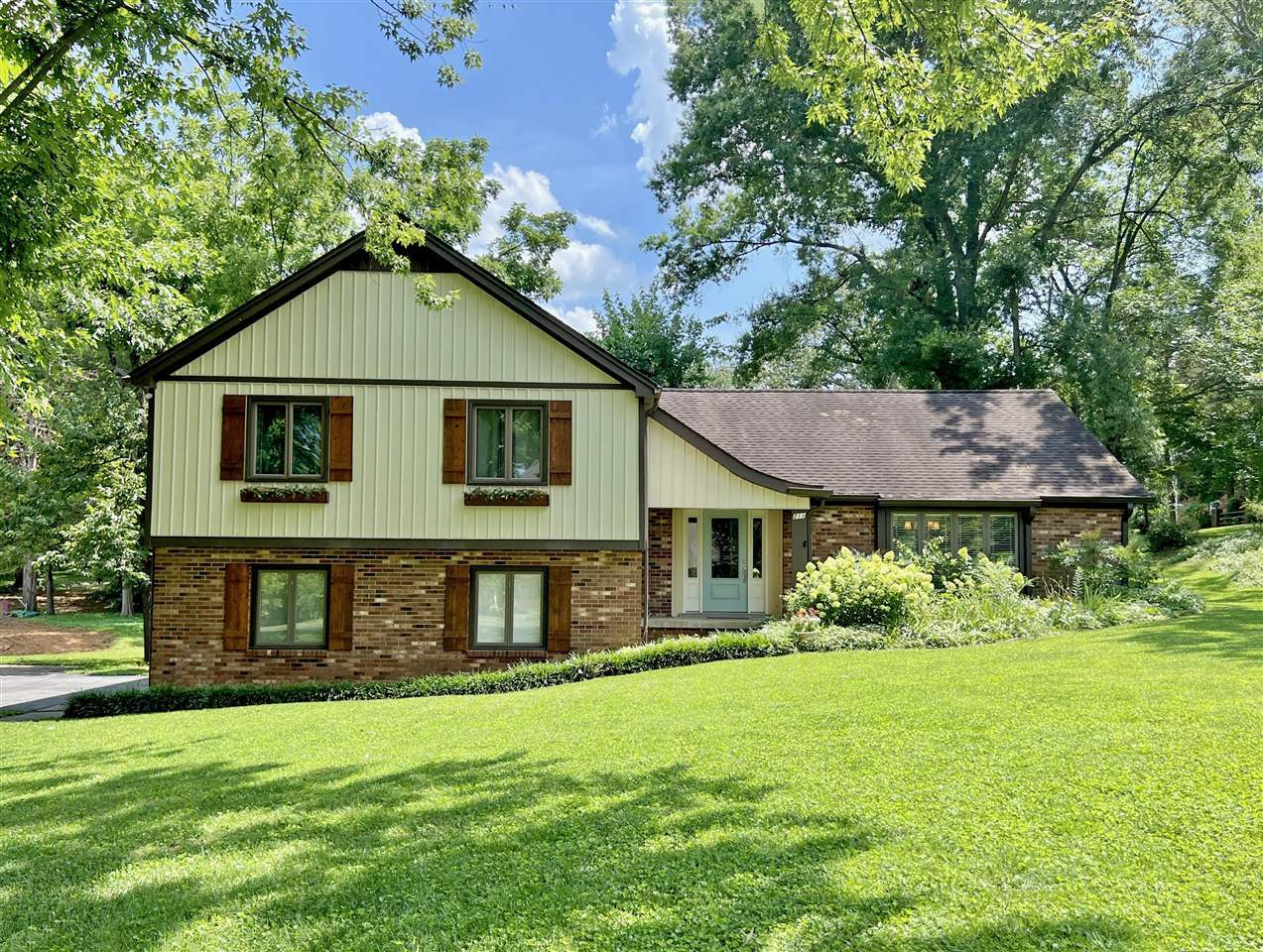 Property Photo:  211 Monterey Road  KY 42134 