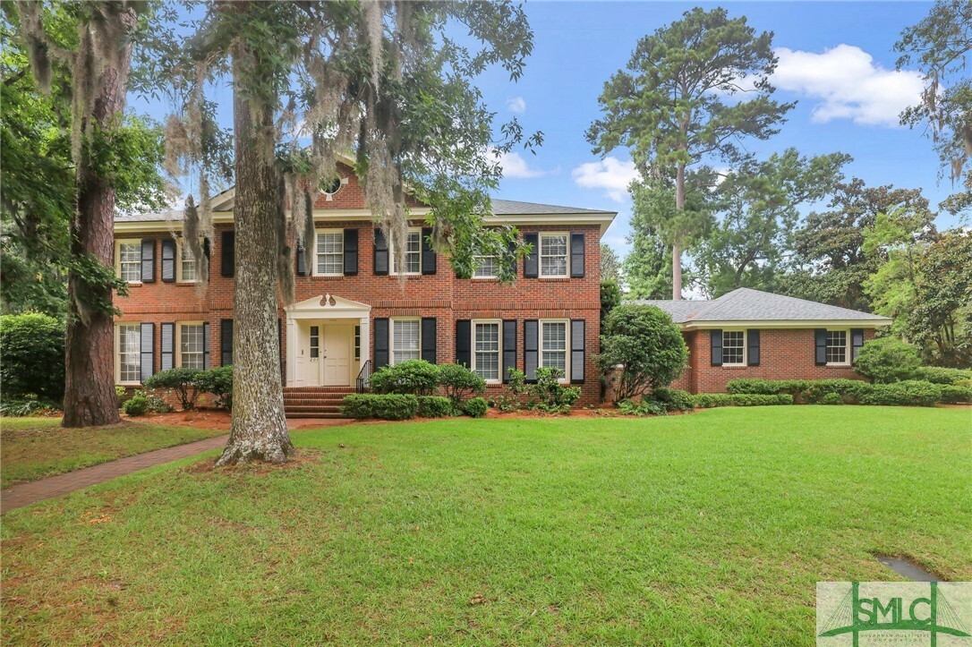 Property Photo:  201 Johnston Street  GA 31405 